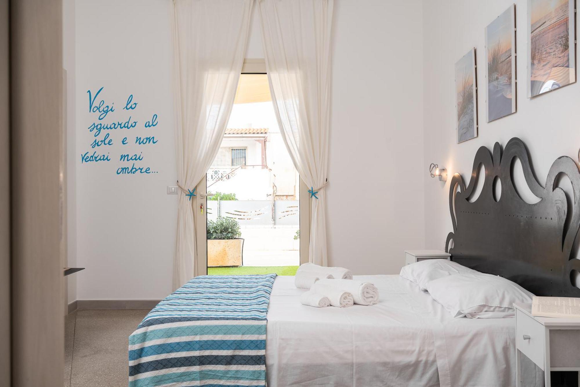 Preferisco B&B E Trattoria Sul Mare Torre Suda Luaran gambar